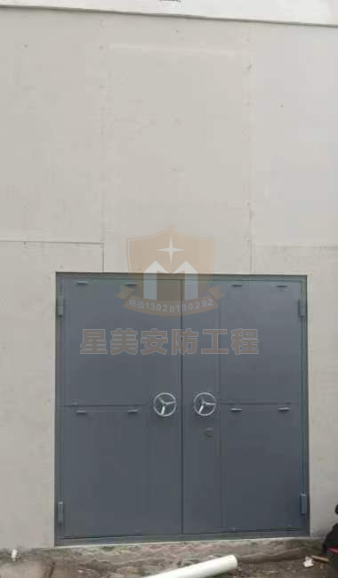 泄爆墙